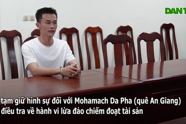 "Trùm buôn siêu xe" Phan Công Khanh tại cơ quan điều tra