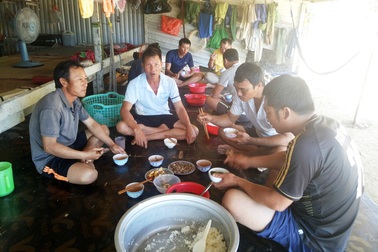 Nhiều lao động Nghệ An đang “đi không được, ở không xong” tại Đà Nẵng