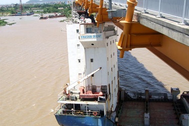 Chuyên gia Nhật Bản vào cuộc vụ cầu Bính bị đâm