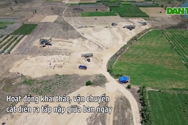 Khai thác cát trái phép giữa lòng TP Quảng Ngãi