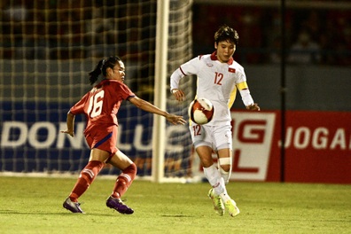 Tuyển nữ Việt Nam thắng Campuchia 7-0, hiên ngang vào bán kết