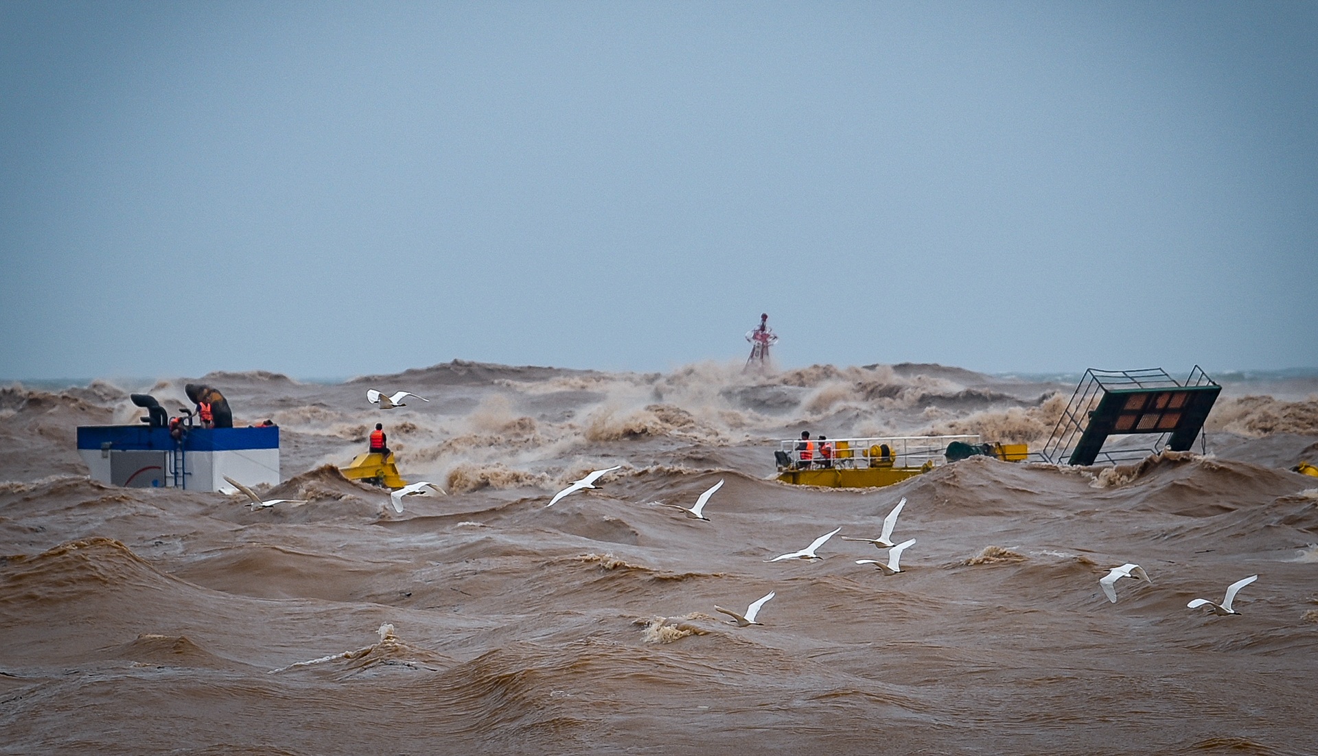 Bộ ảnh chữa cháy cảng cá ở Đà Nẵng giành giải Nhất cuộc thi Ảnh PCCCCNCH - 8