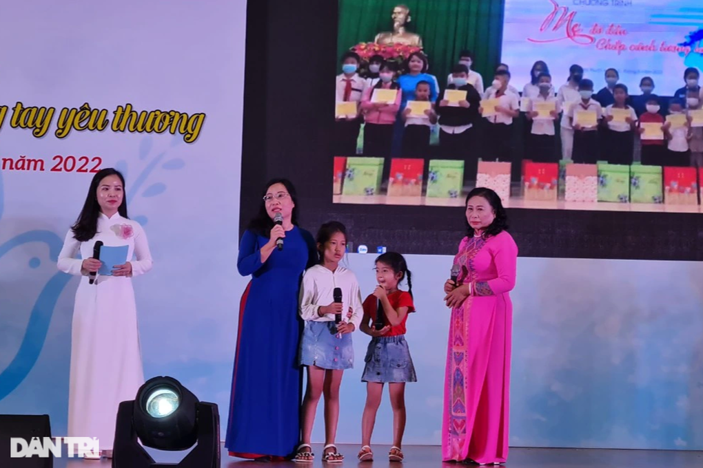 Con ước mong có cha mẹ như bao bạn khác - 3 Con ước mong có cha mẹ như bao bạn khác - 3