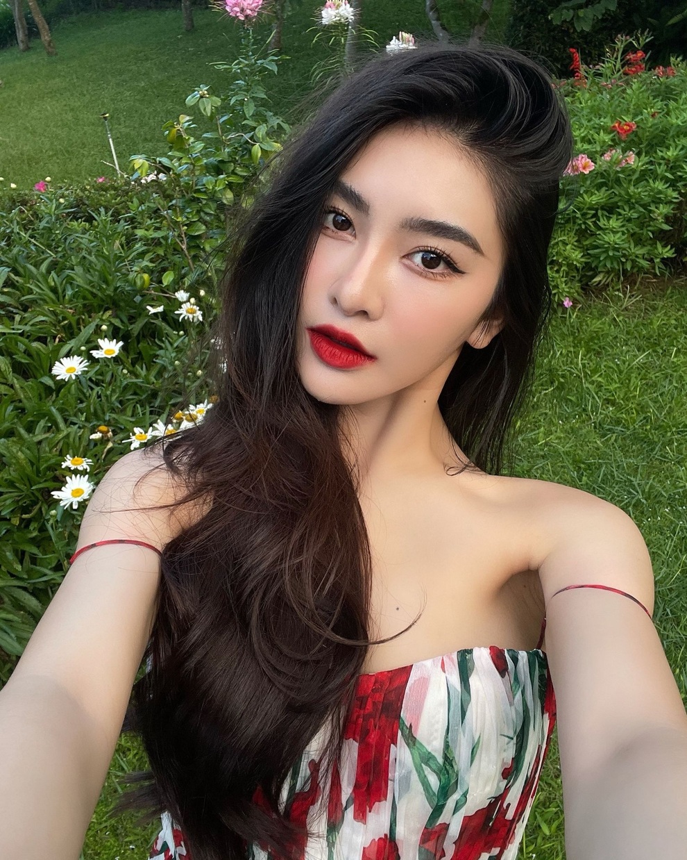 Nàng KOL 20 tuổi sở hữu nhan sắc đáng gờm, kiếm 50 triệu đồng/tháng - 9 Nàng KOL 20 tuổi sở hữu nhan sắc đáng gờm, kiếm 50 triệu đồng/tháng - 9