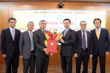 Thứ trưởng Bộ TT&TT Nguyễn Minh Hồng nghỉ hưu từ hôm nay