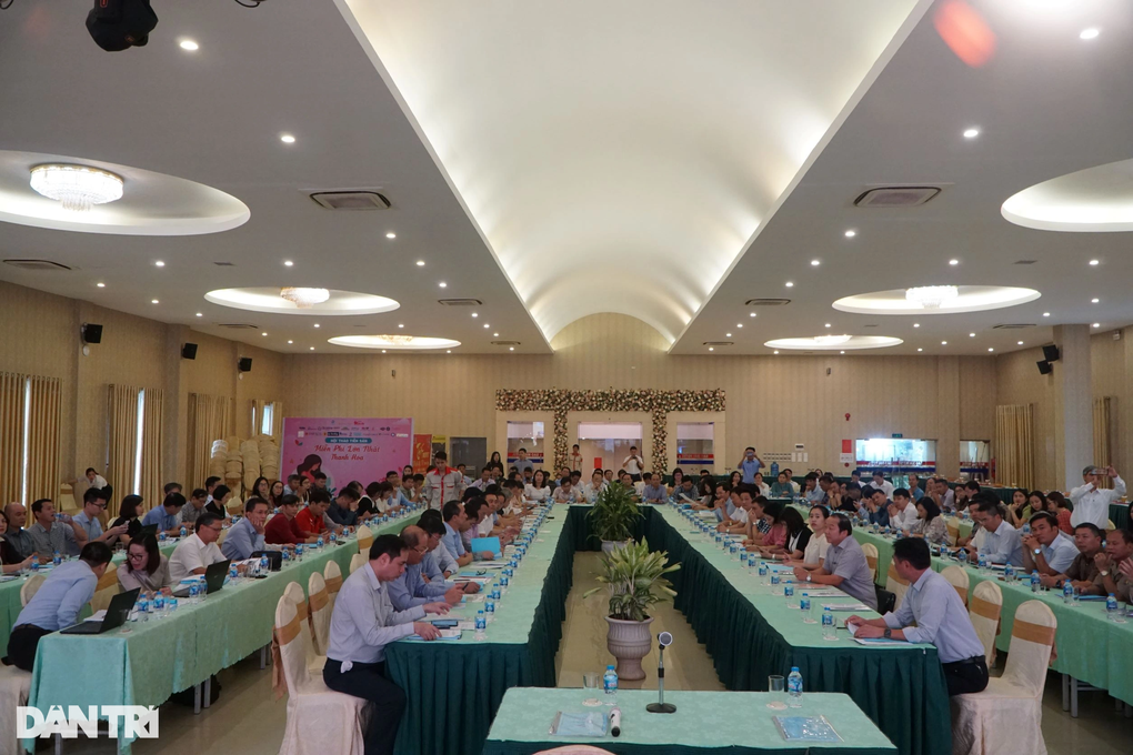 Nhiều chính sách hỗ trợ người lao động nghèo đi làm việc ở nước ngoài - 1 Nhiều chính sách hỗ trợ người lao động nghèo đi làm việc ở nước ngoài - 1