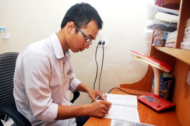 Thủ khoa khối A xứ Nghệ chia sẻ bí quyết học