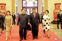 Màn "ra mắt" ấn tượng của ông Kim Jong-un