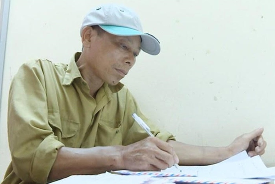 Đang bán hàng ở chợ, bị chồng đâm tử vong - 1 Đang bán hàng ở chợ, bị chồng đâm tử vong - 1