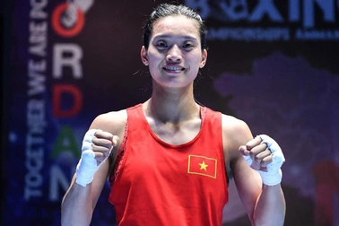 Nữ võ sĩ Việt Nam thắng áp đảo cựu vô địch thế giới