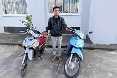 Tạm giữ thanh niên trộm xe máy của đồng nghiệp mang đi cầm cố