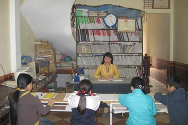 Nghị lực của cô giáo khiếm thị 