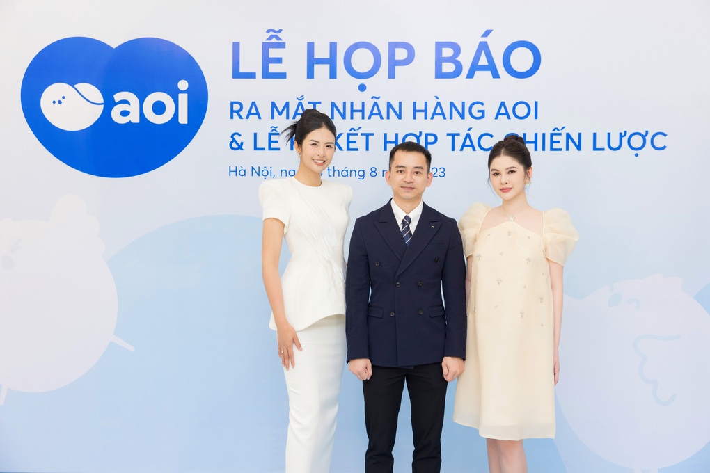 Hoa hậu Ngọc Hân xinh đẹp tại sự kiện ra mắt hệ sinh thái dành cho mẹ và bé - 2 Hoa hậu Ngọc Hân xinh đẹp tại sự kiện ra mắt hệ sinh thái dành cho mẹ và bé - 2