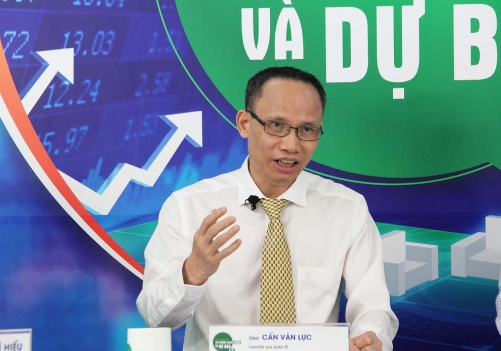 TS. Nguyễn Trí Hiếu: Chứng khoán lập đỉnh 1.400 điểm, có nguy cơ bong bóng - 2 TS. Nguyễn Trí Hiếu: Chứng khoán lập đỉnh 1.400 điểm, có nguy cơ bong bóng - 2