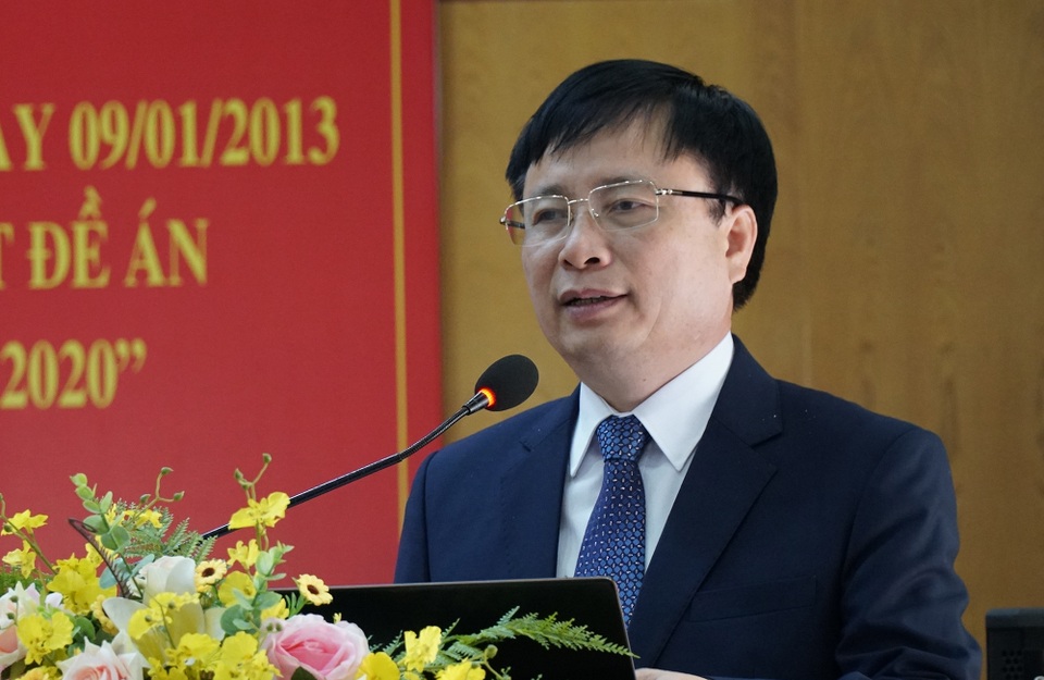 Bài 3: Phát huy trách nhiệm, thiết thực giúp xã nghèo - 1 Bài 3: Phát huy trách nhiệm, thiết thực giúp xã nghèo - 1