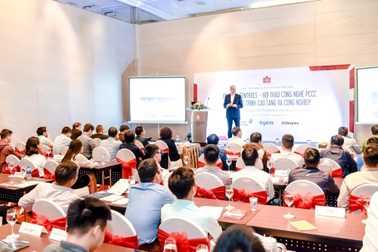 “Ông lớn” PCCC thế giới xem xét dùng robot chữa cháy trong tòa nhà Việt