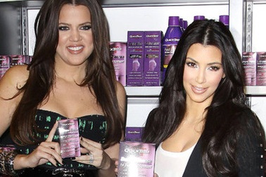 Bênh chị gái, em cô Kim nổi đóa với PETA