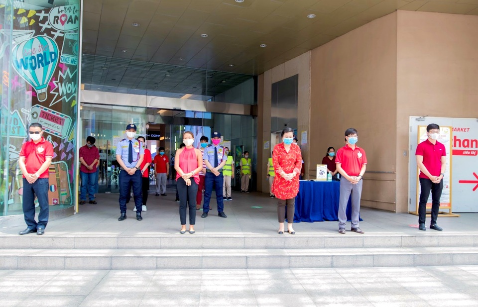 Crescent Mall dành tặng 01 phút im lặng ý nghĩa vào ngày mở cửa trở lại - 1 Crescent Mall dành tặng 01 phút im lặng ý nghĩa vào ngày mở cửa trở lại - 1