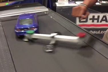 Ví dụ hoàn hảo cho việc nên tránh xa xe quá khổ