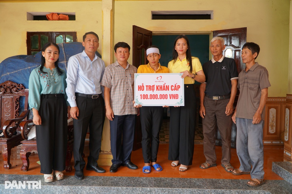 Người mẹ đau buồn kể về thời khắc trắng đêm tìm con mất tích trong mưa lũ - 5 Người mẹ đau buồn kể về thời khắc trắng đêm tìm con mất tích trong mưa lũ - 5