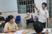 Lớp học đặc biệt của người thầy công nhân