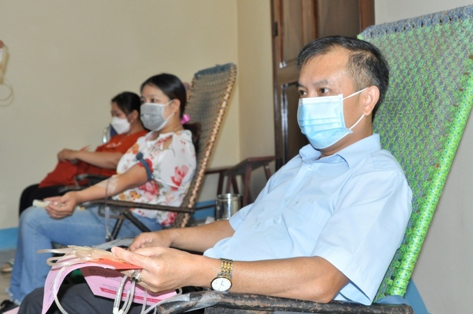 Đông đảo nhân dân tham gia hiến máu tình nguyện cứu người đợt 2 do UBND thành phố Pleiku phát động