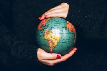 Nước nào lớn hơn, Australia hay Brazil?