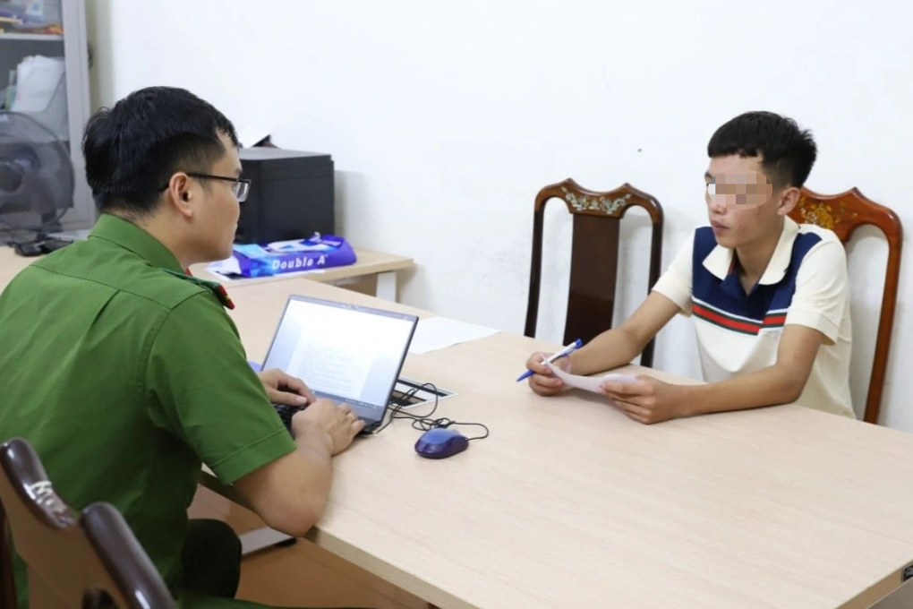 Anh em ruột rủ nhau đi cướp lấy tiền chơi điện tử - 2 Anh em ruột rủ nhau đi cướp lấy tiền chơi điện tử - 2