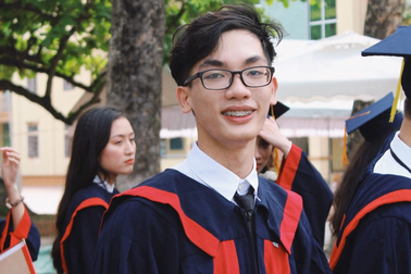 Thủ khoa khối B thay đổi phút chót, bỏ ước mơ ngành Y chọn Ngoại thương