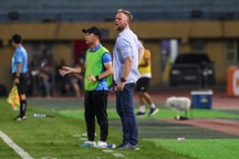 HLV Polking cam kết tạo điều kiện cho cầu thủ lên đội tuyển Việt Nam