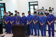 Xét xử 18 bị cáo trong vụ án tại Công ty Samsung Việt Nam