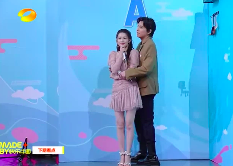 Tài tử Lang Điện Hạ bị chỉ trích sàm sỡ bạn diễn trên sân khấu - 1 Tài tử Lang Điện Hạ bị chỉ trích sàm sỡ bạn diễn trên sân khấu - 1
