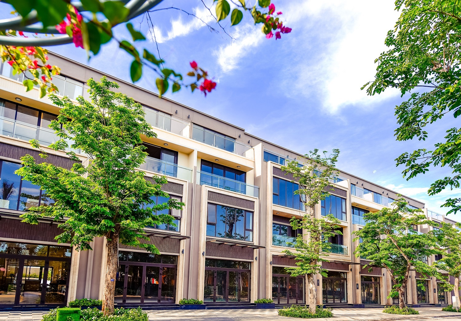 Η αστική περιοχή Gem Sky World παραδίδει την πρώτη παρτίδα κατοικιών σε πελάτες - 3 Khu đô thị Gem Sky World bàn giao nhà đợt đầu tiên đến khách hàng - 3