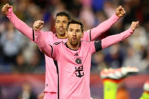 Lionel Messi không thể ngừng ghi bàn, lập kỷ lục đáng nể