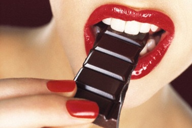 Sô-cô-la đen: Đồ ăn nhẹ giúp tăng tập trung và sự tỉnh táo