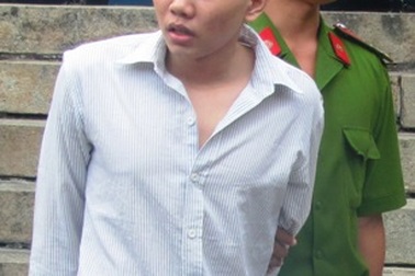 Đánh chết bạn tù chỉ vì nồi thịt kho