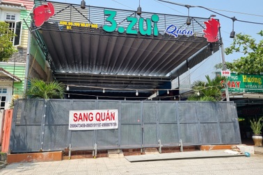 Còn đâu cảnh sôi động, loạt nhà hàng vẫn đóng cửa, treo bảng sang nhượng