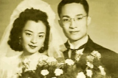 Nhà văn Kim Dung: Thiên tài văn học ba "lần đò" mới tìm thấy hạnh phúc