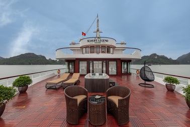 Du thuyền Sealife Legend, biểu tượng mới của vịnh Lan Hạ