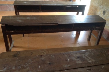 Trường lớp xuống cấp, học sinh hay bị điểm kém