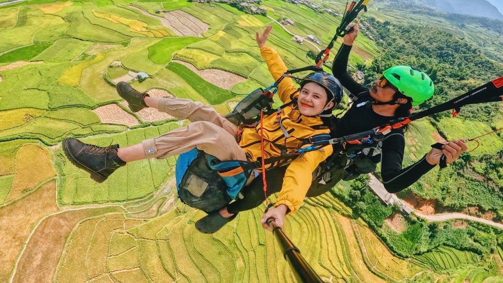 Bay dù lượn ngắm lúa chín Mù Cang Chải Yên Bái - 2 Bay dù lượn ngắm lúa chín Mù Cang Chải Yên Bái - 2