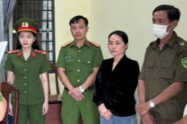 Bắt nữ giám đốc sản xuất, buôn bán thảo dược giả