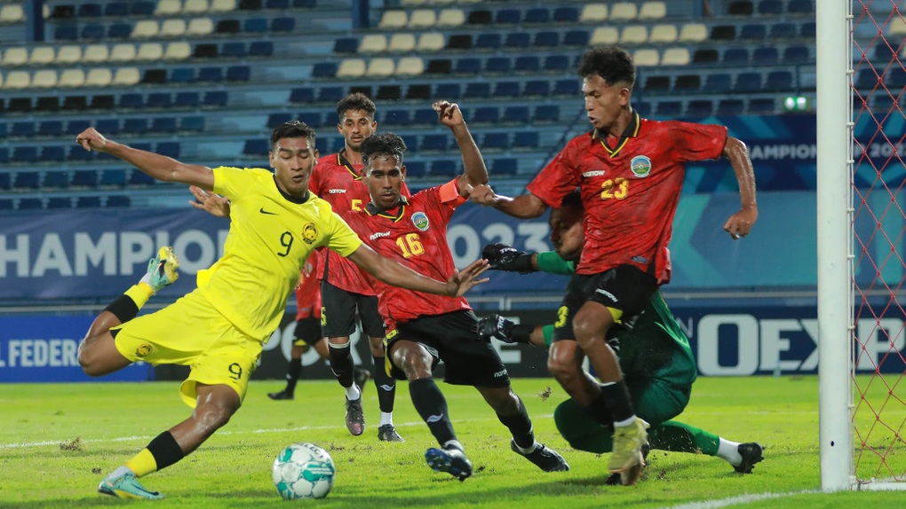 U23 Malaysia giành ngôi đầu bảng, Indonesia gặp Thái Lan ở bán kết - 1 U23 Malaysia giành ngôi đầu bảng, Indonesia gặp Thái Lan ở bán kết - 1