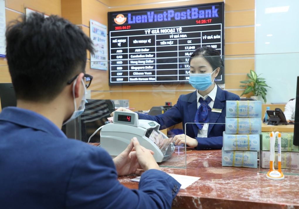 Nhiều lãnh đạo cấp cao LienVietPostBank đăng ký mua cổ phiếu LPB - 1 Nhiều lãnh đạo cấp cao LienVietPostBank đăng ký mua cổ phiếu LPB - 1