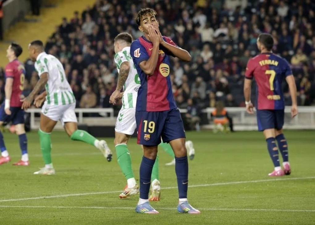 Barcelona hòa thất vọng Betis, Real Madrid thua đau đớn Valencia - 2 Barcelona hòa thất vọng Betis, Real Madrid thua đau đớn Valencia - 2