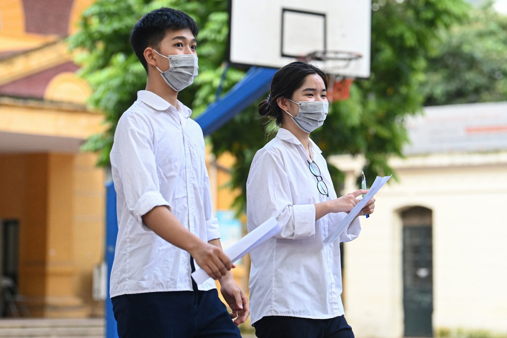Những ngành học nào có điểm chuẩn đụng trần năm nay? - 1 Những ngành học nào có điểm chuẩn đụng trần năm nay? - 1