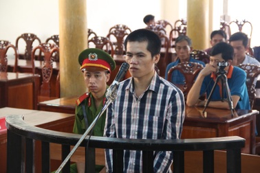 18 năm tù cho người chồng ghen tuông giết vợ