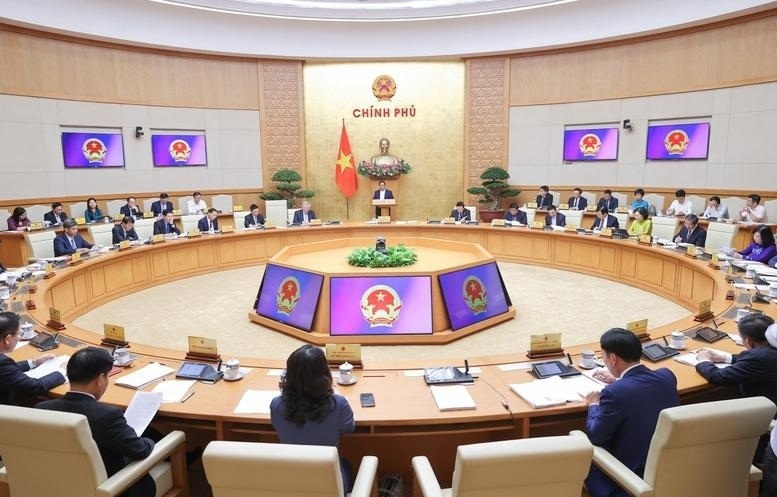 Tinh gọn bộ máy Chính phủ với việc giảm gần 40 đầu mối nhìn từ 25 năm trước - 3 Tinh gọn bộ máy Chính phủ với việc giảm gần 40 đầu mối nhìn từ 25 năm trước - 3