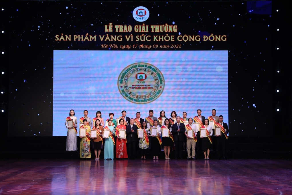 Thương hiệu E-LIFE kiến tạo cộng đồng khỏe mạnh! - 4 Thương hiệu E-LIFE kiến tạo cộng đồng khỏe mạnh! - 4