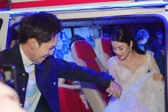 Vụ diễn viên đi xe cứu thương tới sự kiện: Đoàn phim xin khắc phục hậu quả